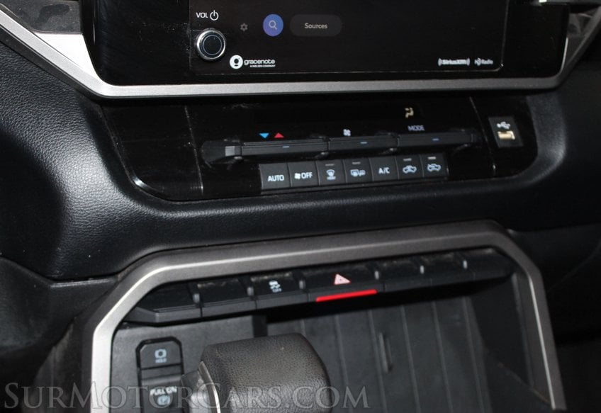 2022 Toyota Tundra 4x4 SR5 - Image 37