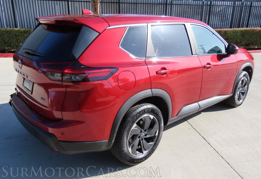 2024 Nissan Rogue SV - Image 10