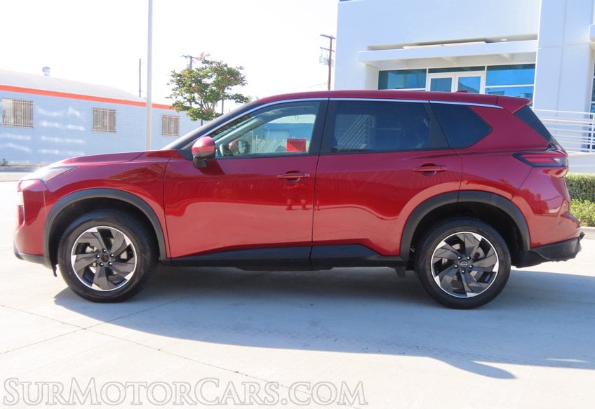 2024 Nissan Rogue SV - Image 6