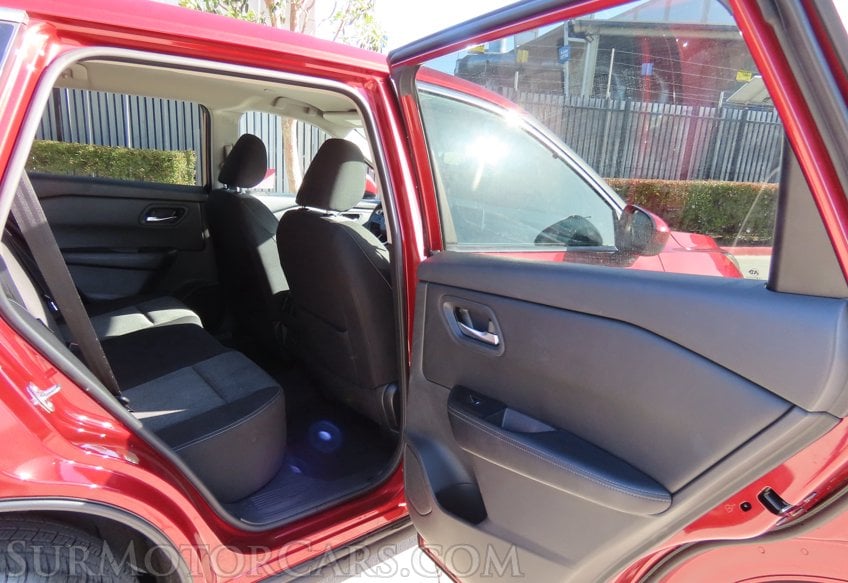 2024 Nissan Rogue SV - Image 50