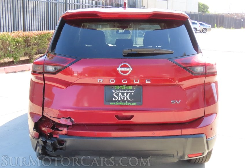 2024 Nissan Rogue SV - Image 11