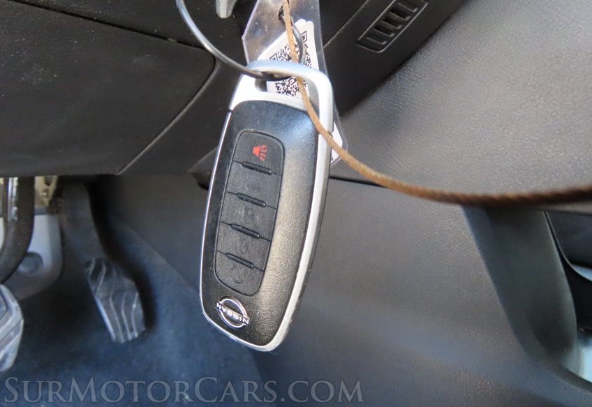 2024 Nissan Rogue SV - Image 28