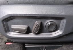 2025 Toyota Tundra Limited - Image 36