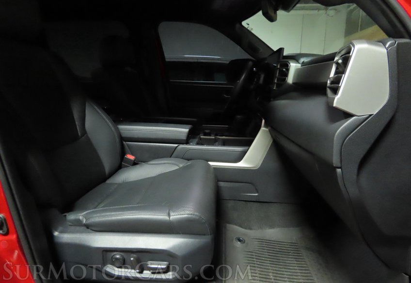 2025 Toyota Tundra Limited - Image 31