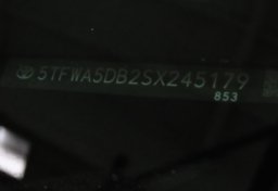 2025 Toyota Tundra Limited - Image 63