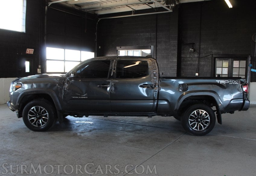 2023 Toyota Tacoma TRD Sport - Image 9