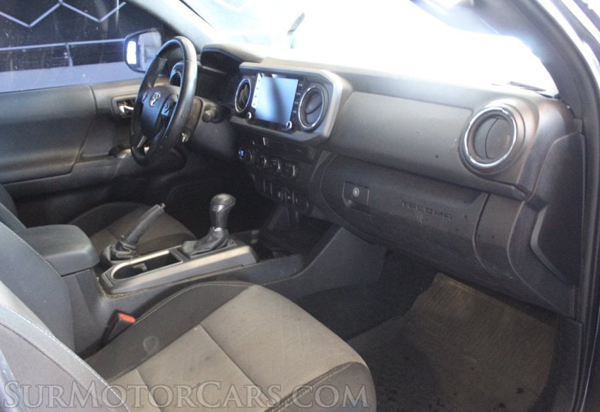 2023 Toyota Tacoma TRD Sport - Image 48