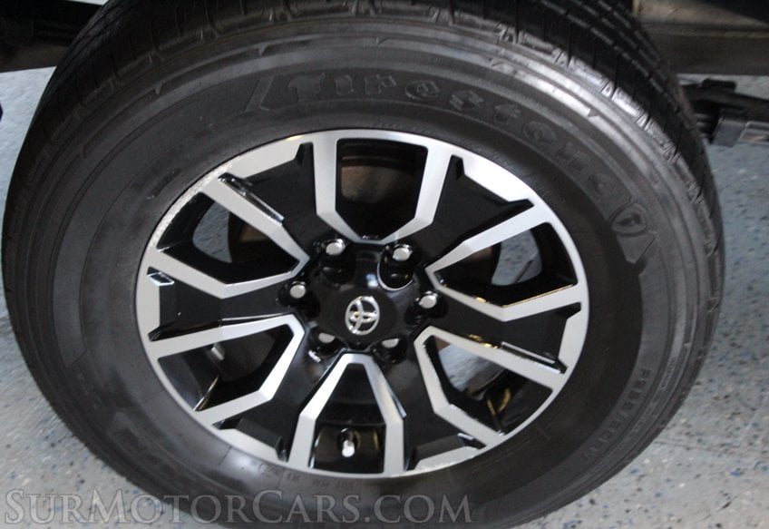 2023 Toyota Tacoma TRD Sport - Image 22