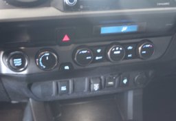 2023 Toyota Tacoma TRD Sport - Image 37