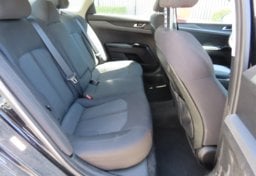 2023 Kia K5 LXS - Image 52