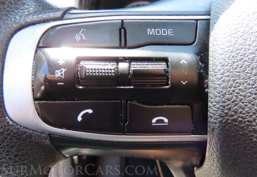 2023 Kia K5 LXS - Image 25