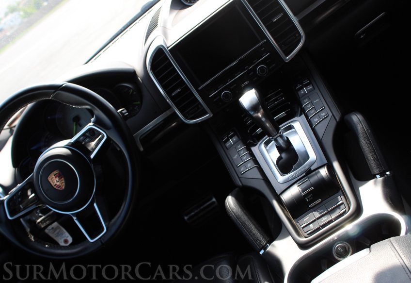 2015 Porsche Cayenne S E-Hybrid - Image 67