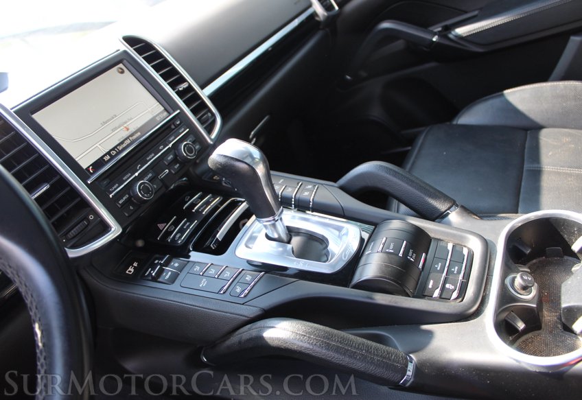 2015 Porsche Cayenne S E-Hybrid - Image 55