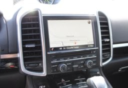 2015 Porsche Cayenne S E-Hybrid - Image 58