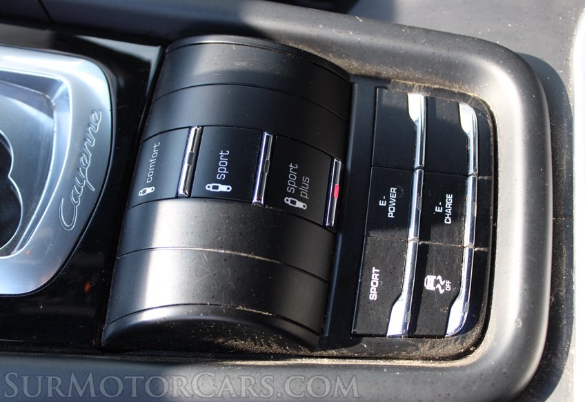 2015 Porsche Cayenne S E-Hybrid - Image 63