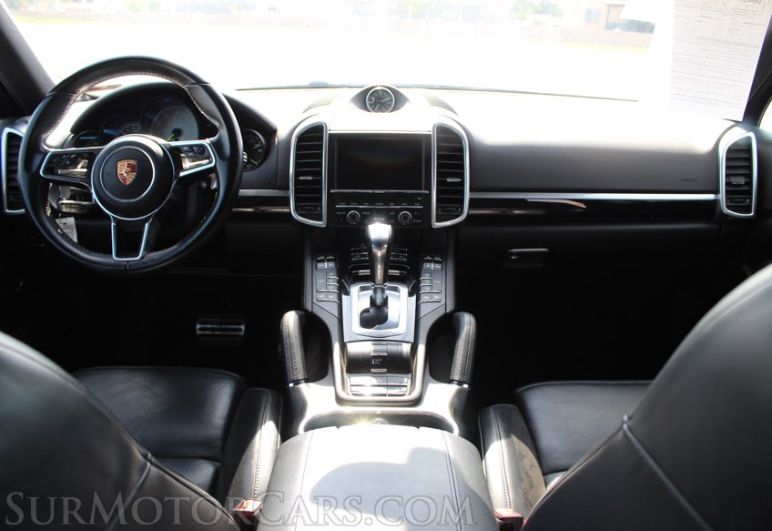 2015 Porsche Cayenne S E-Hybrid - Image 65