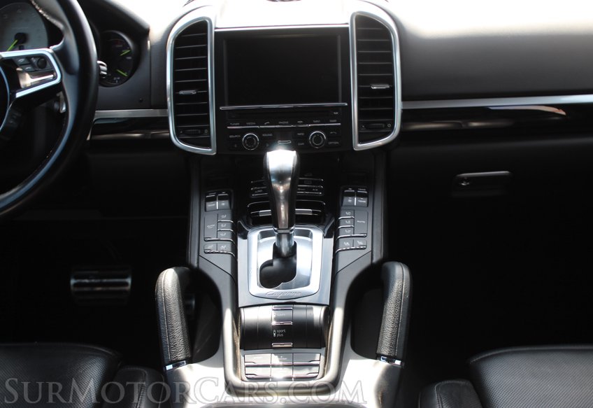 2015 Porsche Cayenne S E-Hybrid - Image 68
