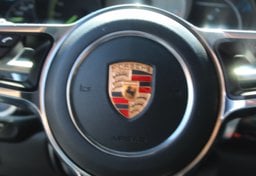 2015 Porsche Cayenne S E-Hybrid - Image 47