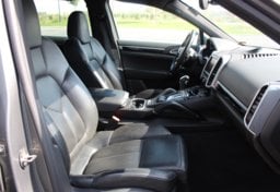 2015 Porsche Cayenne S E-Hybrid - Image 39
