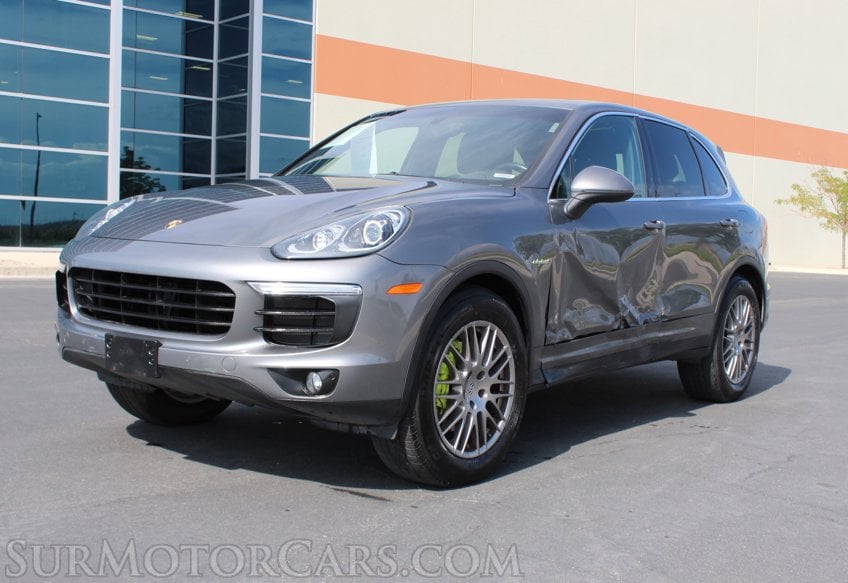 2015 Porsche Cayenne S E-Hybrid - Image 6