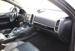 2015 Porsche Cayenne S E-Hybrid - Image 66