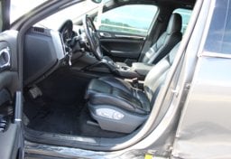2015 Porsche Cayenne S E-Hybrid - Image 36