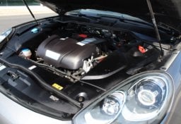 2015 Porsche Cayenne S E-Hybrid - Image 78