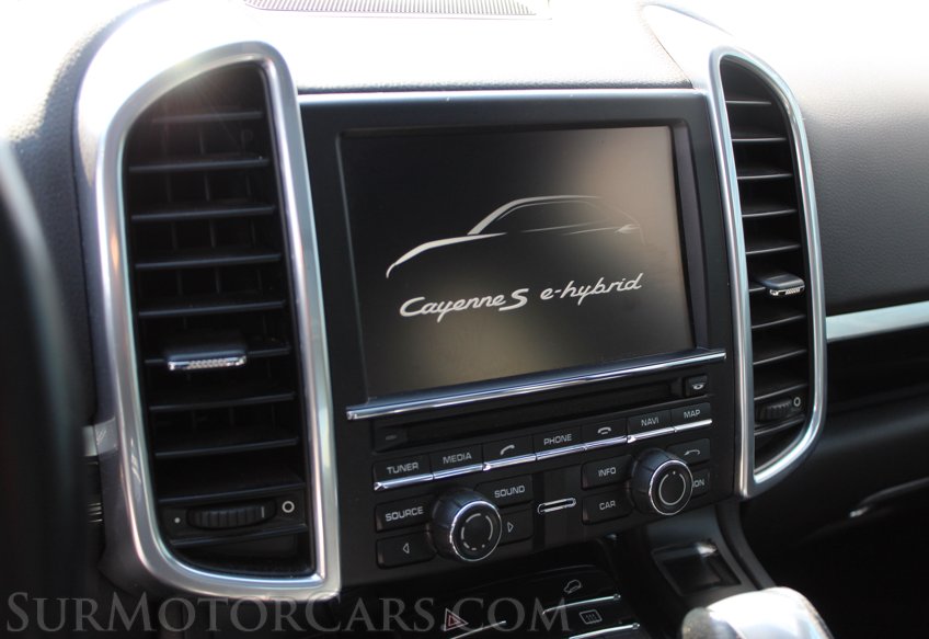 2015 Porsche Cayenne S E-Hybrid - Image 57