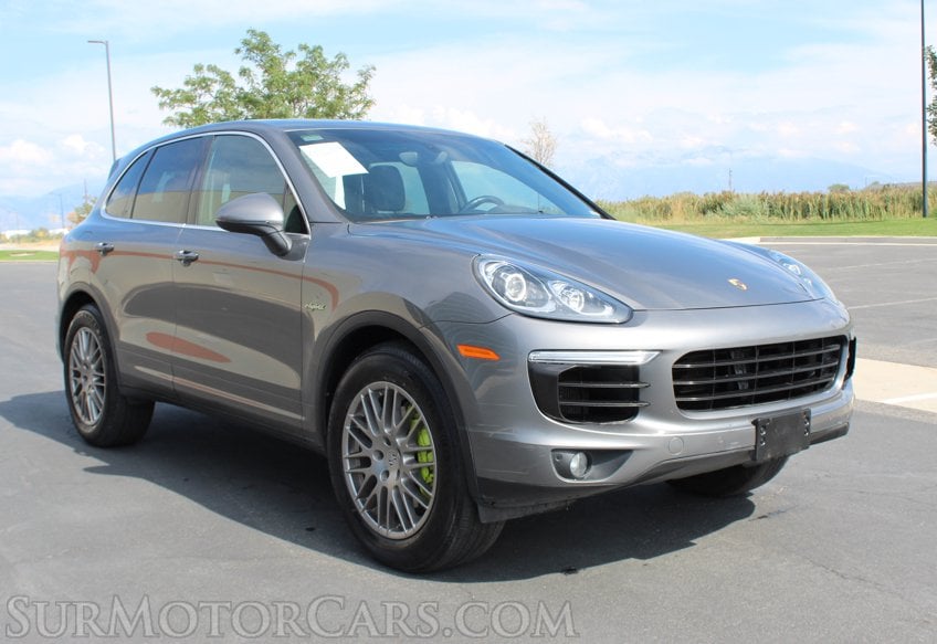 2015 Porsche Cayenne S E-Hybrid - Image 5