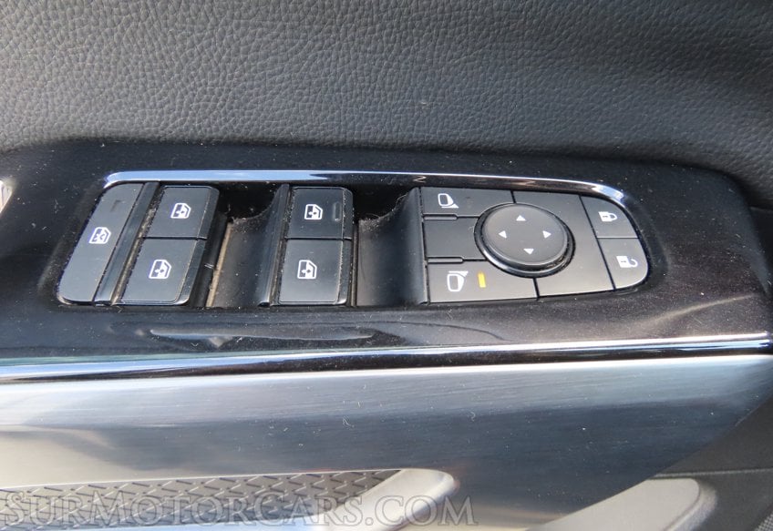 2022 Nissan Pathfinder SL - Image 24