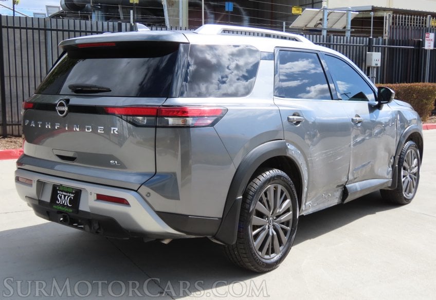2022 Nissan Pathfinder SL - Image 9