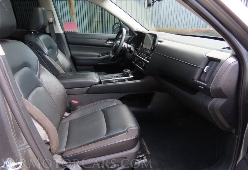 2022 Nissan Pathfinder SL - Image 51