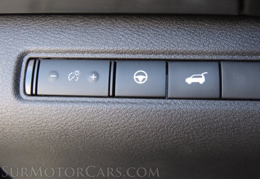 2022 Nissan Pathfinder SL - Image 25