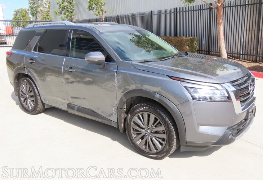 2022 Nissan Pathfinder SL - Image 2