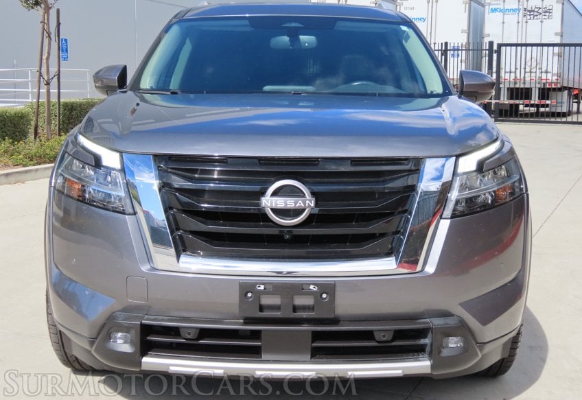 2022 Nissan Pathfinder SL - Image 12