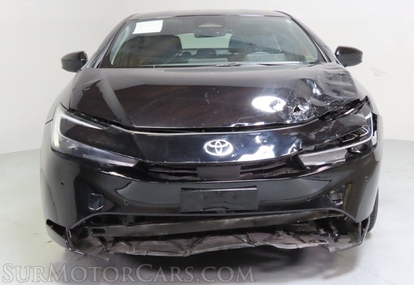 2026 Toyota Prius LE - Image 12