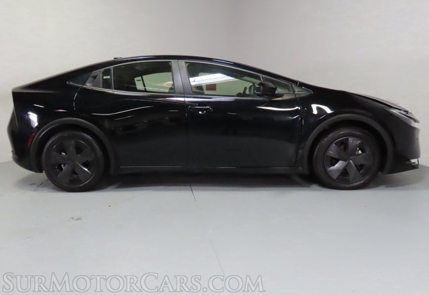 2026 Toyota Prius LE - Image 5