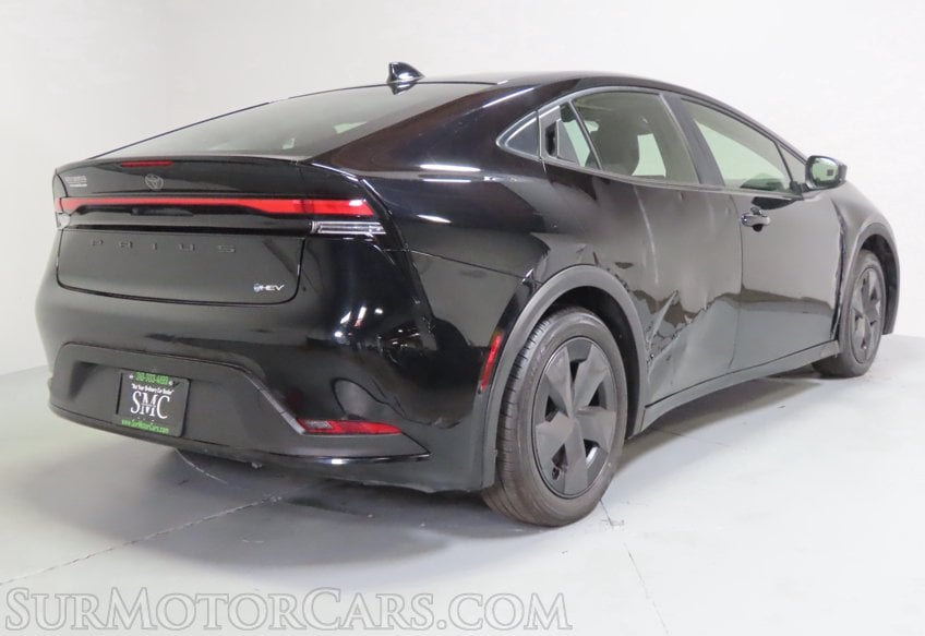2026 Toyota Prius LE - Image 10