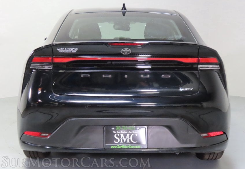 2026 Toyota Prius LE - Image 11