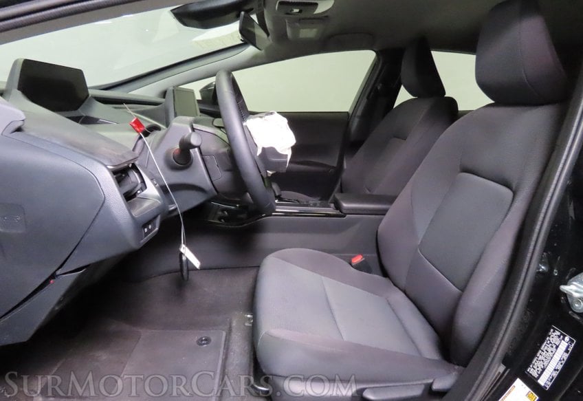 2026 Toyota Prius LE - Image 27