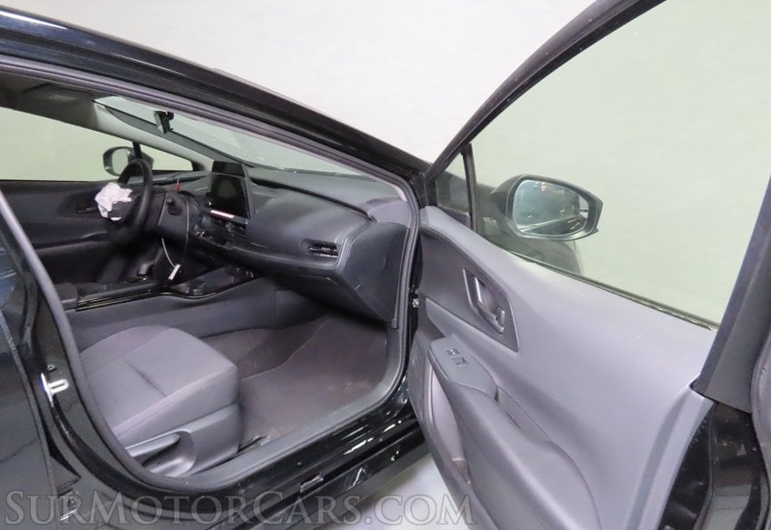 2026 Toyota Prius LE - Image 20