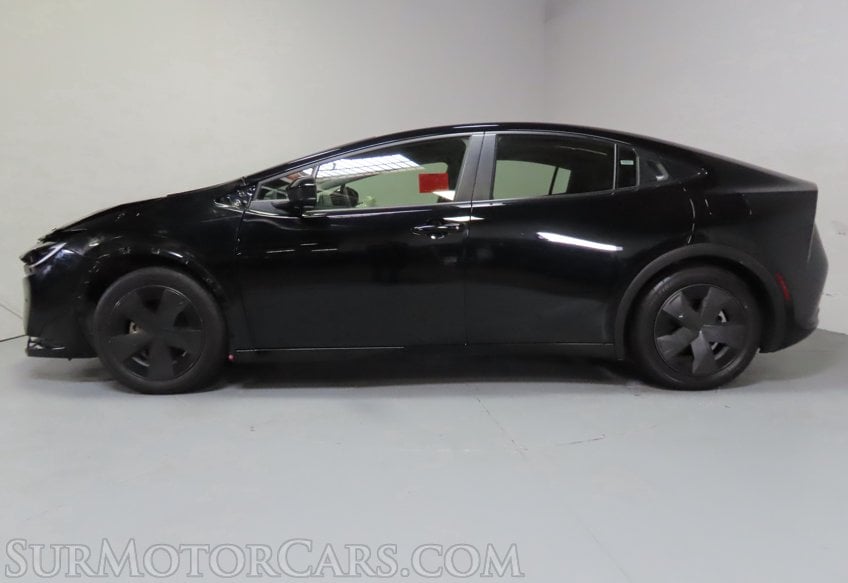 2026 Toyota Prius LE - Image 5