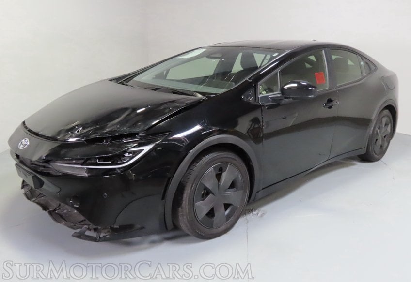 2026 Toyota Prius LE - Image 2