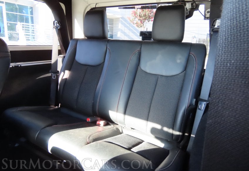 2016 Jeep Wrangler - Image 31
