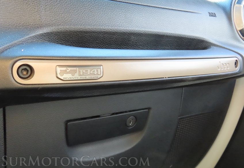 2016 Jeep Wrangler - Image 25