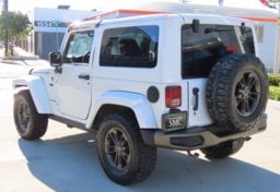 2016 Jeep Wrangler - Image 9