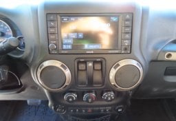 2016 Jeep Wrangler - Image 23
