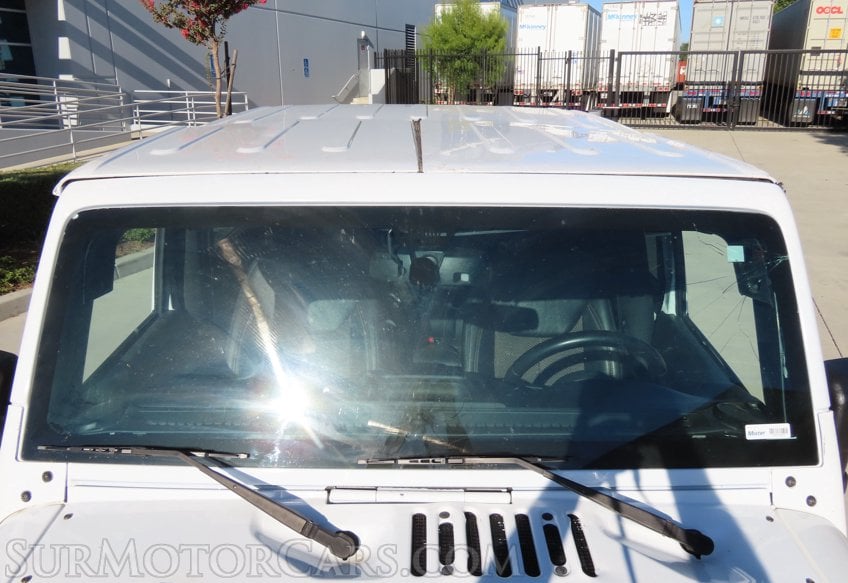 2016 Jeep Wrangler - Image 36