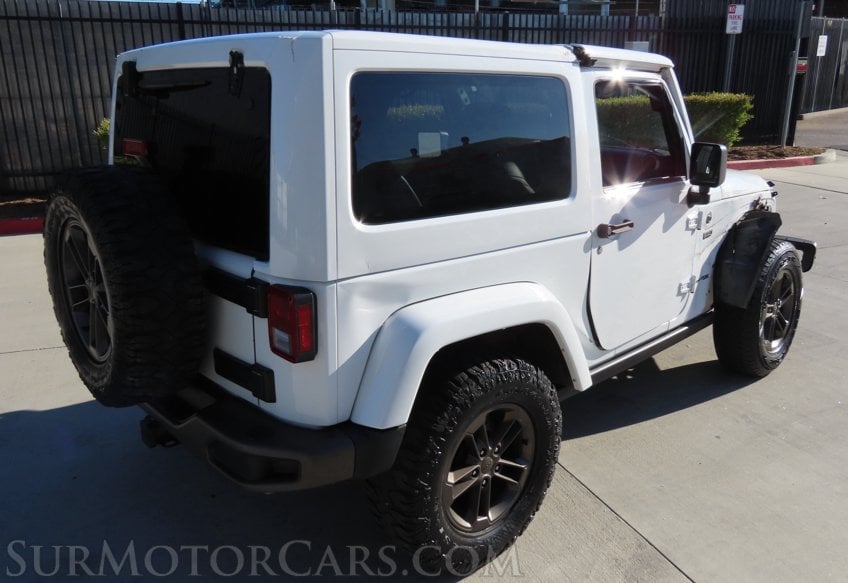 2016 Jeep Wrangler - Image 10