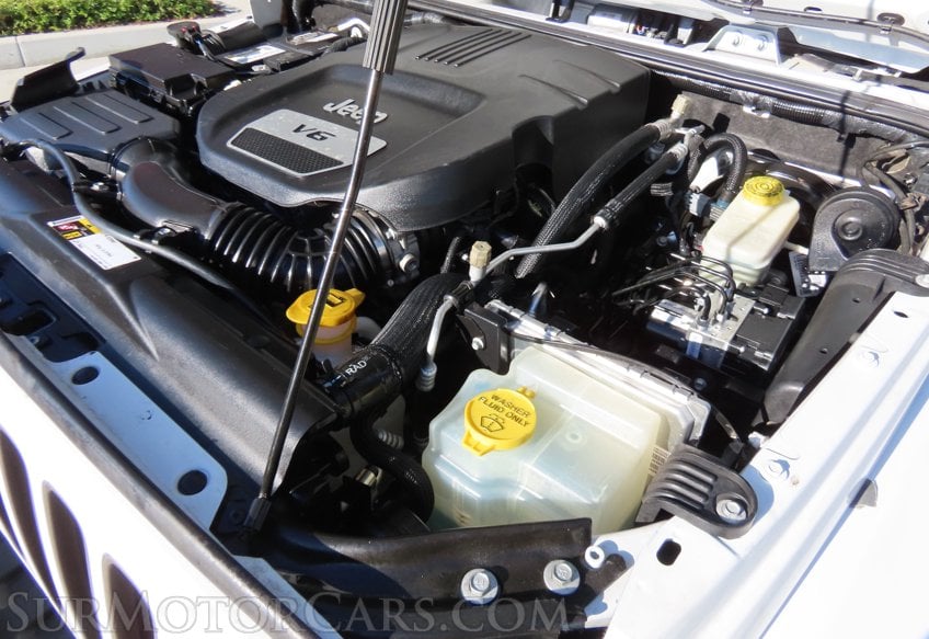 2016 Jeep Wrangler - Image 38